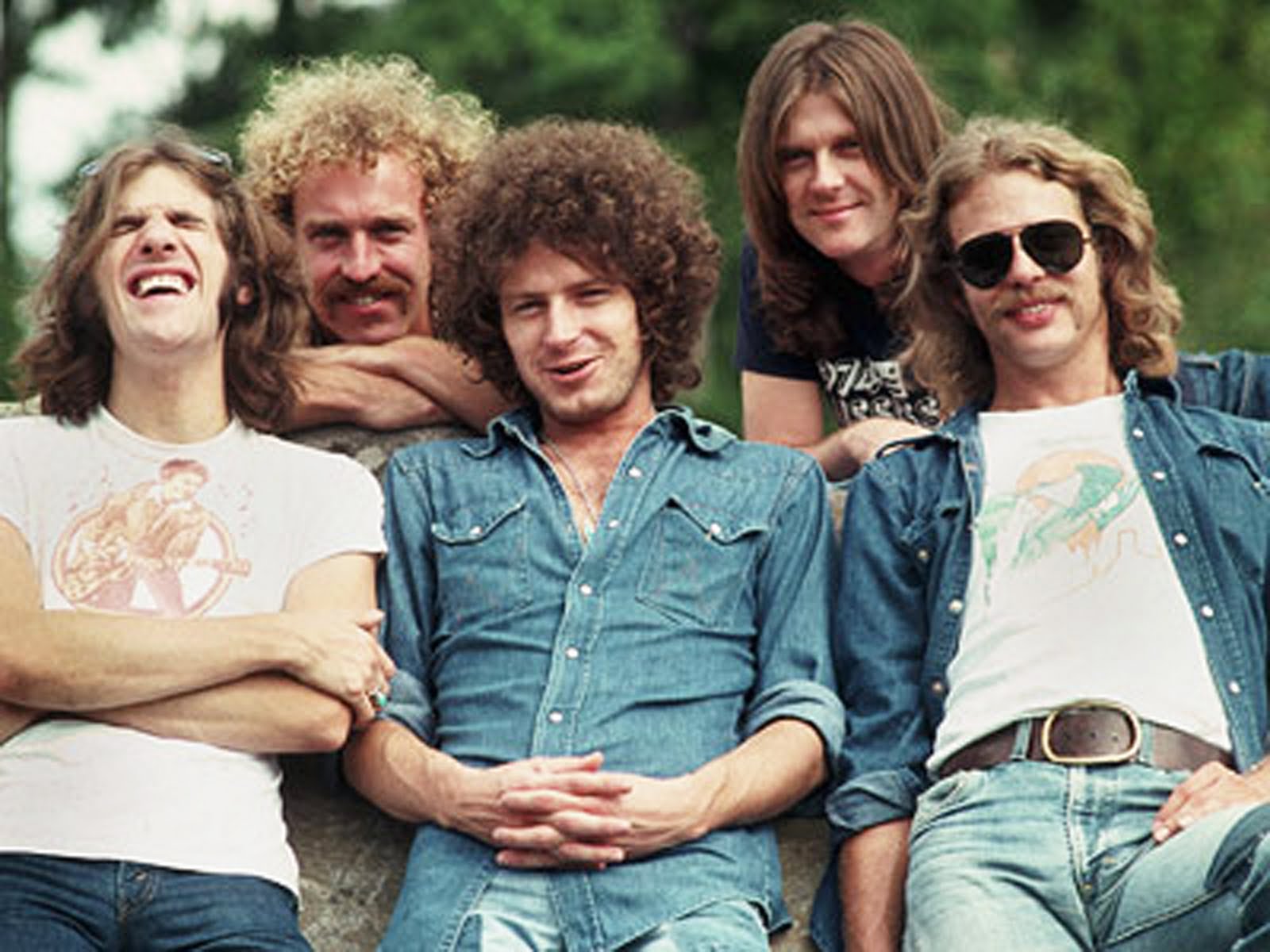 Revise tenses in your ESL class with a classic Eagles song!